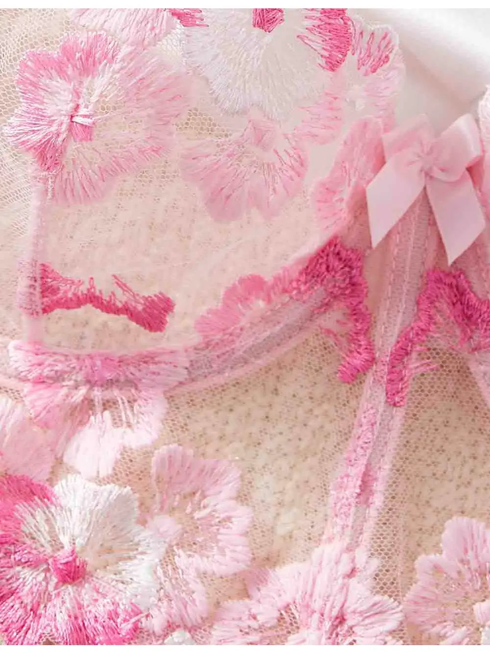 Conjunto de Tul Rosa Bordado floral