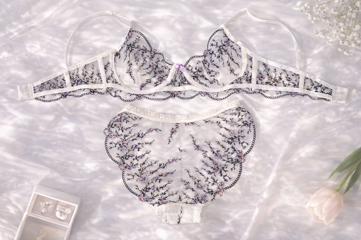 Conjunto Transparente Bordada Floral  Lila & Verde